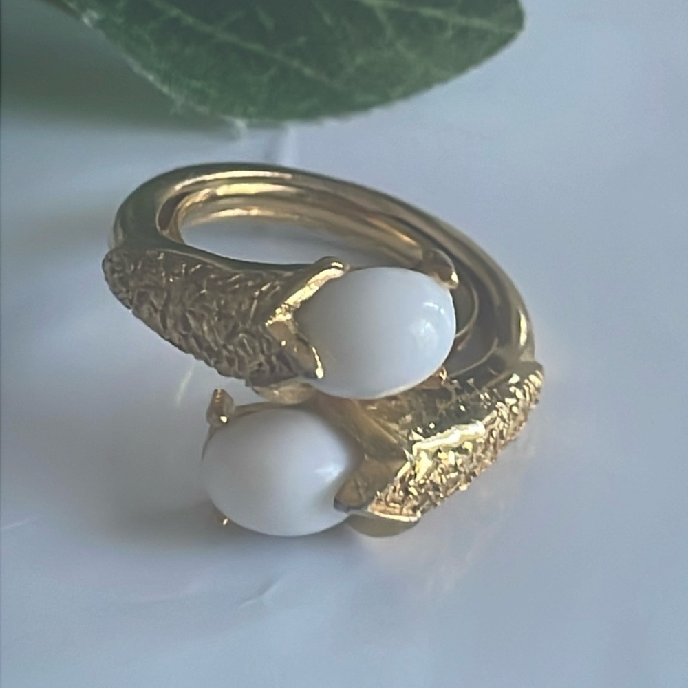 RARE Trifari crown ring gold white stone golden alloy interior adjustable